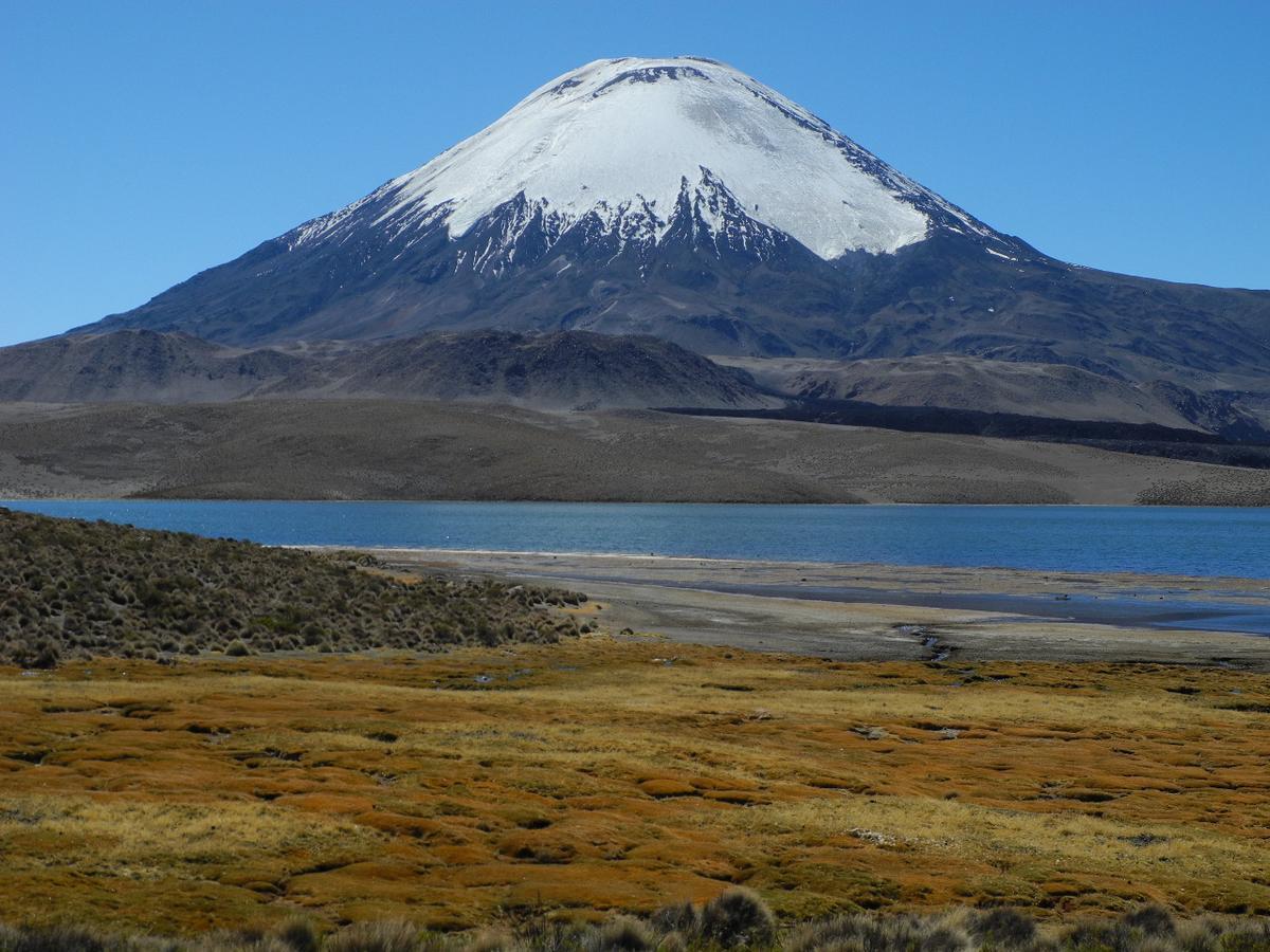 Hostal Vientos Del Altiplano Putre Exterior photo